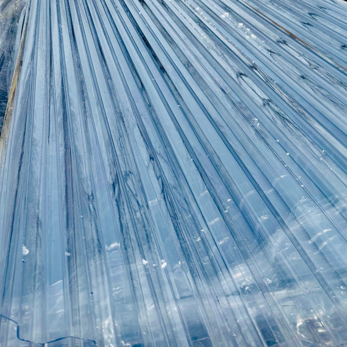 UV-resistant corrugated plastic panel for garden structures