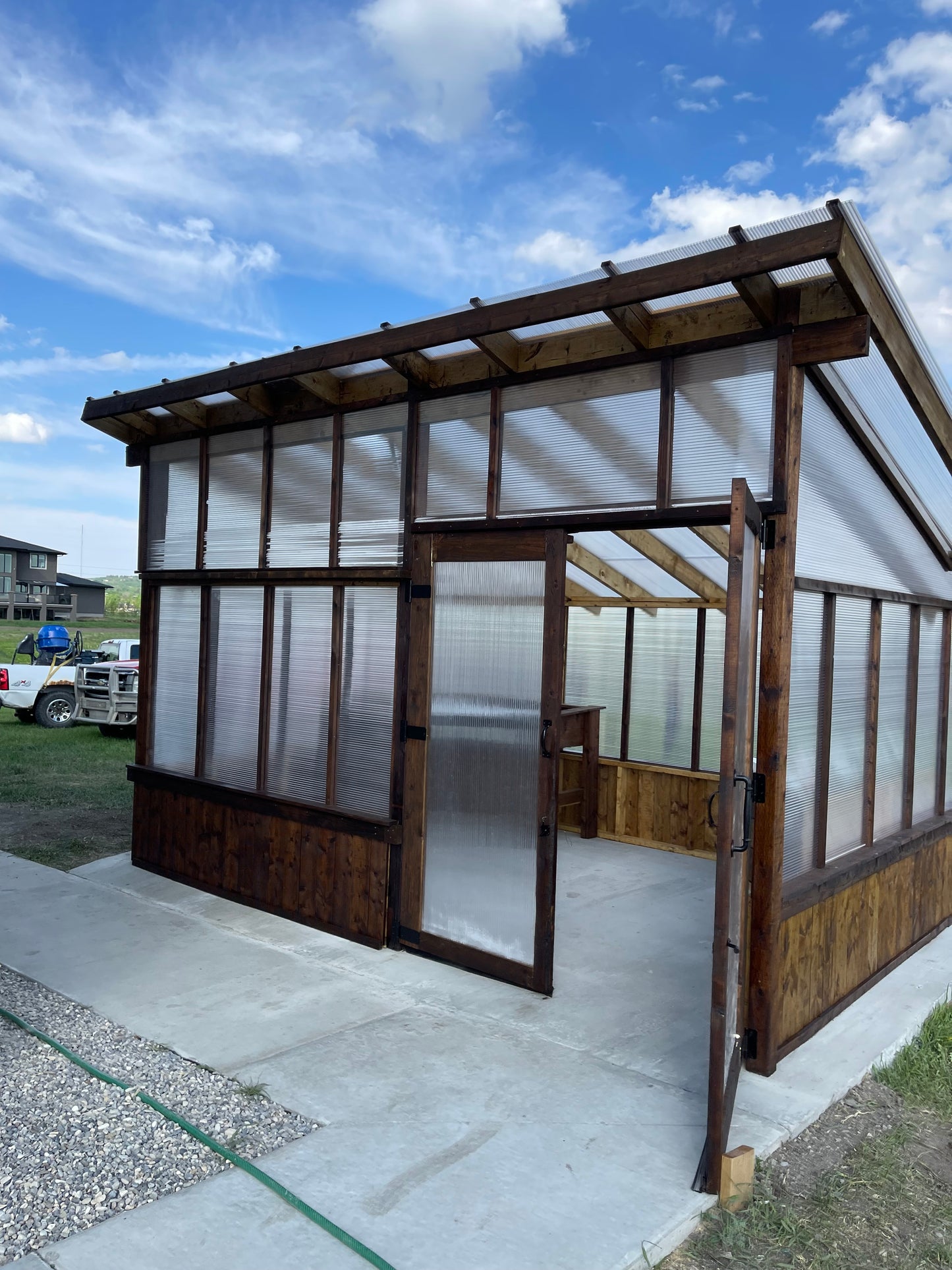 Modern Lean to Mini greenhouse 10’x14’ : $2,800