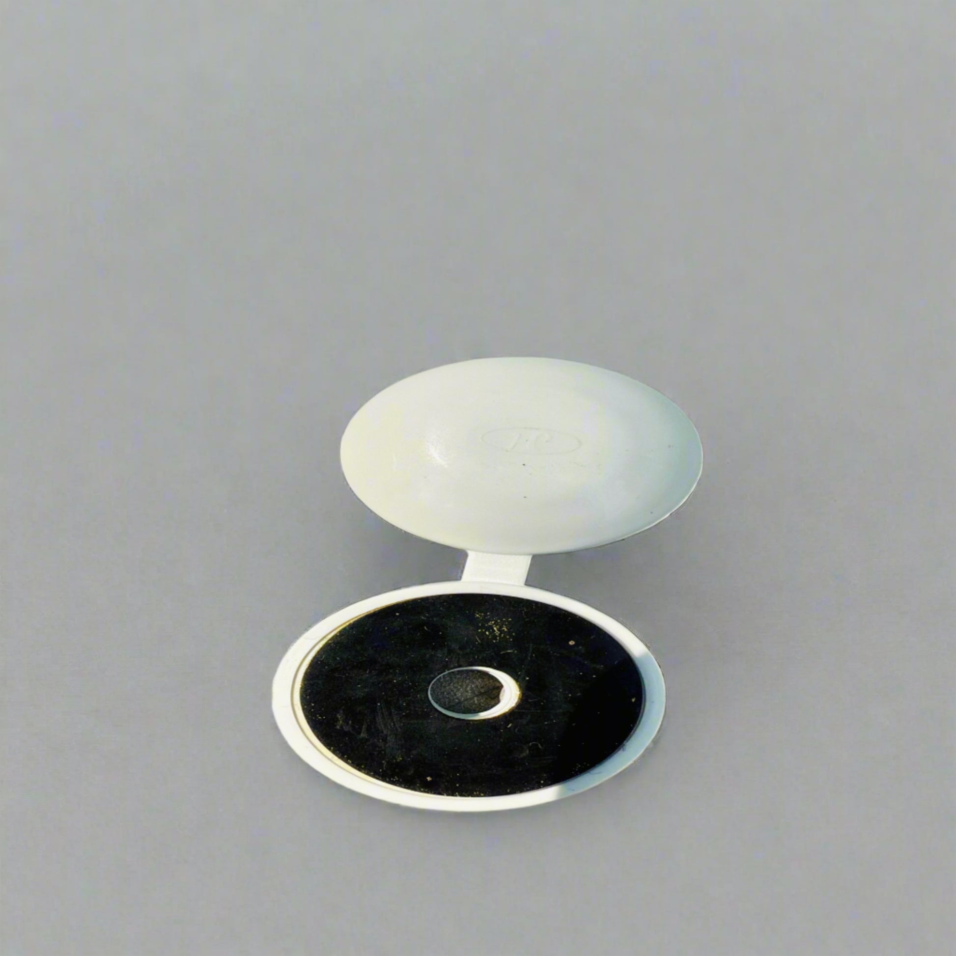 “Rubber dome washer screw for polycarbonate and corrugated panels”